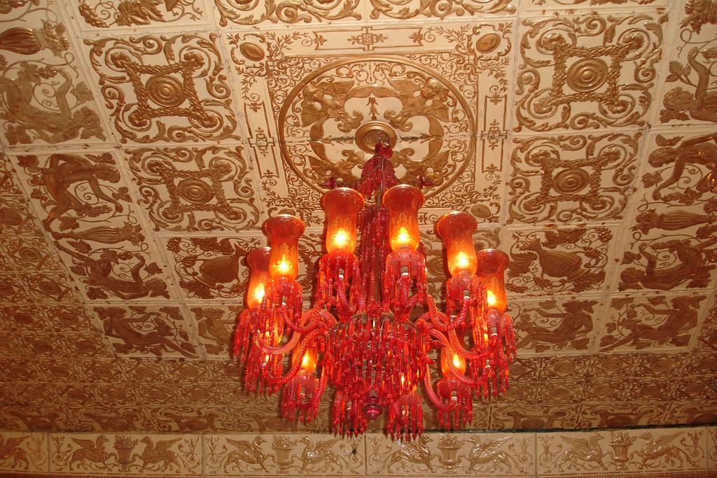Bed and Breakfast The Red House Уті Екстер'єр фото
