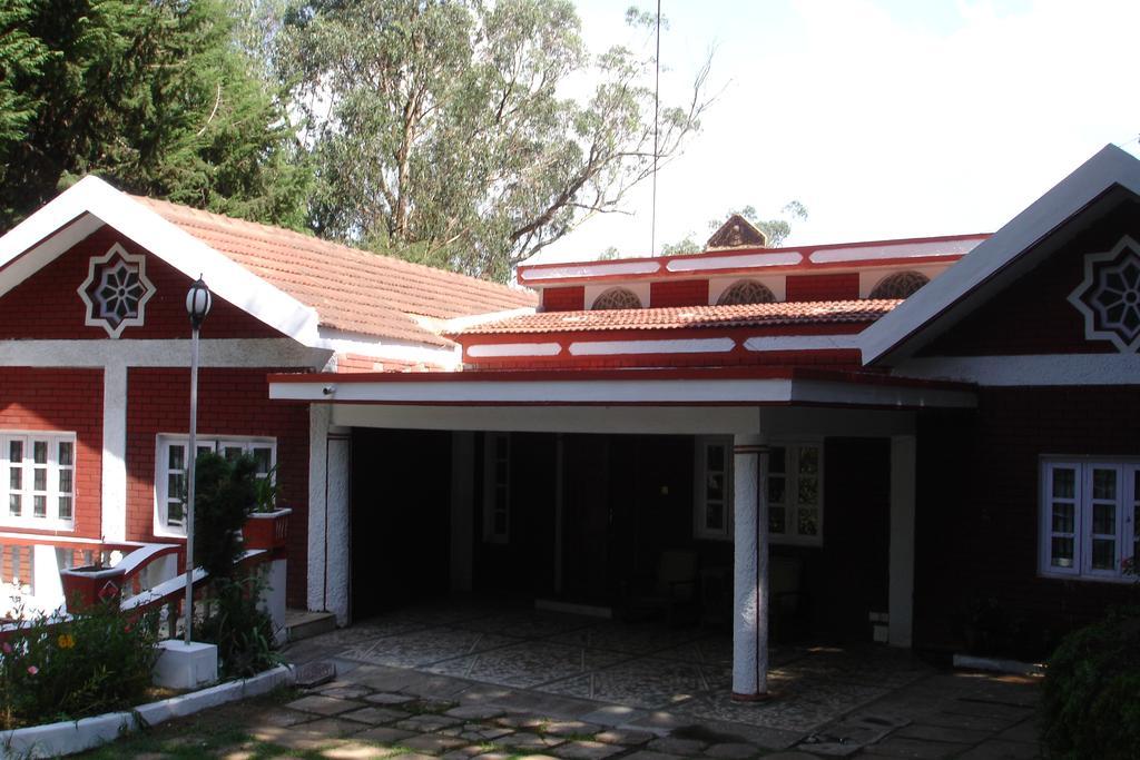 Bed and Breakfast The Red House Уті Екстер'єр фото