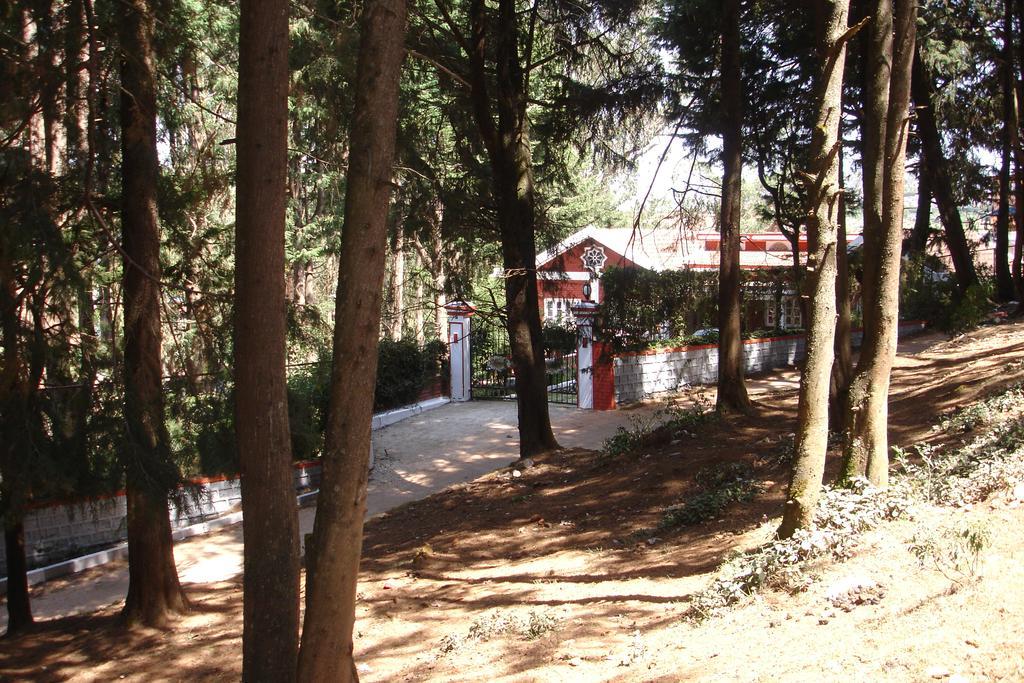 Bed and Breakfast The Red House Уті Екстер'єр фото