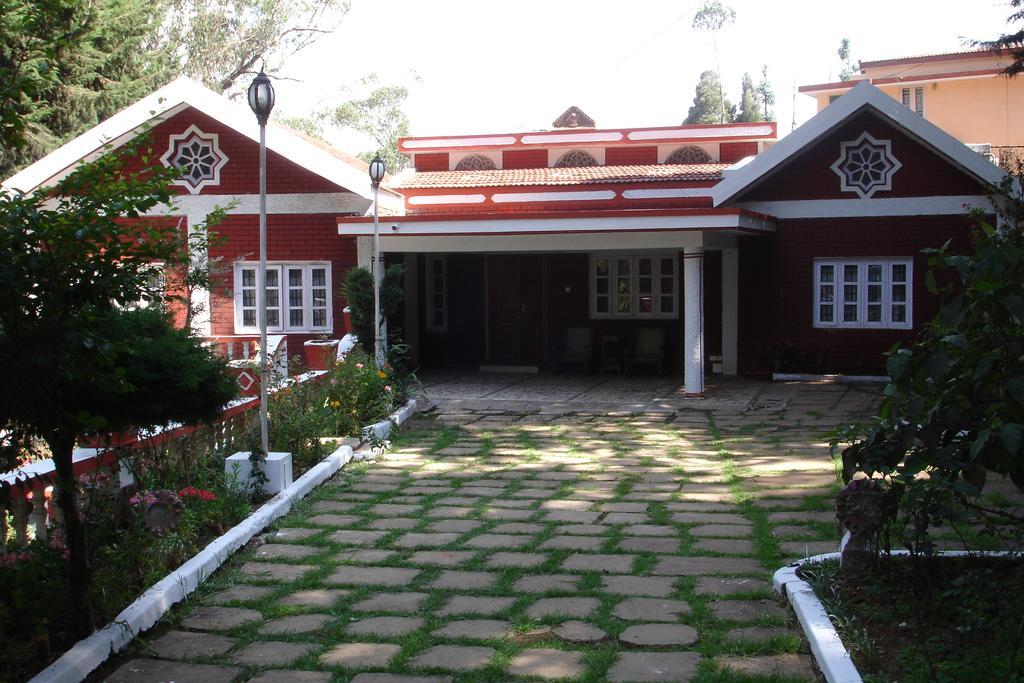 Bed and Breakfast The Red House Уті Екстер'єр фото